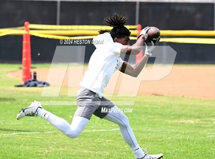 Thumbnail 2 in Inglewood vs. Cathedral Catholic (Battle At The Beach) photogallery.