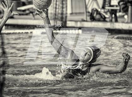 Thumbnail 1 in Barnett Holiday Cup Tournament photogallery.