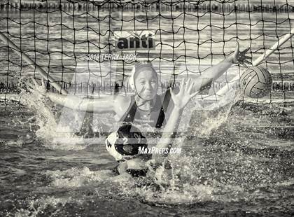Thumbnail 3 in Barnett Holiday Cup Tournament photogallery.
