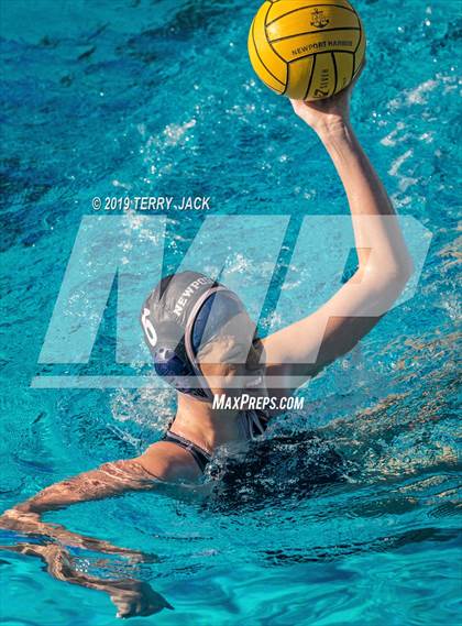 Thumbnail 2 in Barnett Holiday Cup Tournament photogallery.
