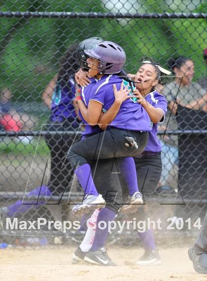 Thumbnail 3 in Morris @ Health Profession (PSAL Quarterfinal Playoff) photogallery.