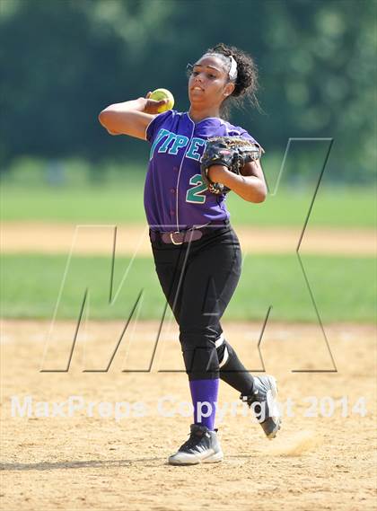 Thumbnail 1 in Morris @ Health Profession (PSAL Quarterfinal Playoff) photogallery.