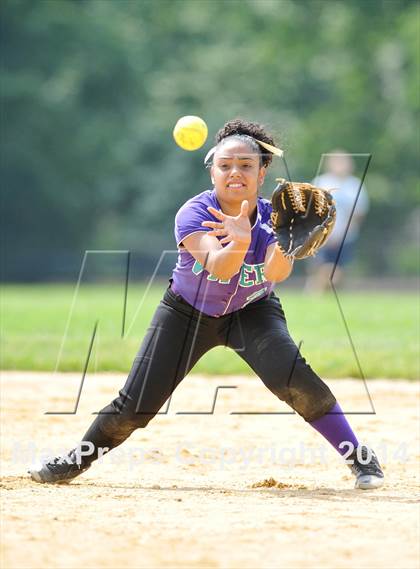 Thumbnail 2 in Morris @ Health Profession (PSAL Quarterfinal Playoff) photogallery.