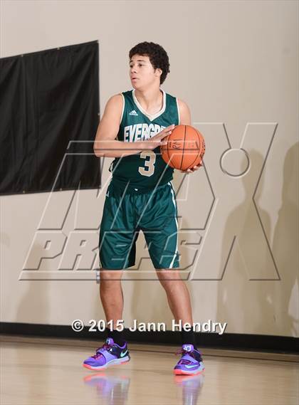 Thumbnail 3 in Laguna Hills vs. Evergreen (MaxPreps Holiday Classic) photogallery.
