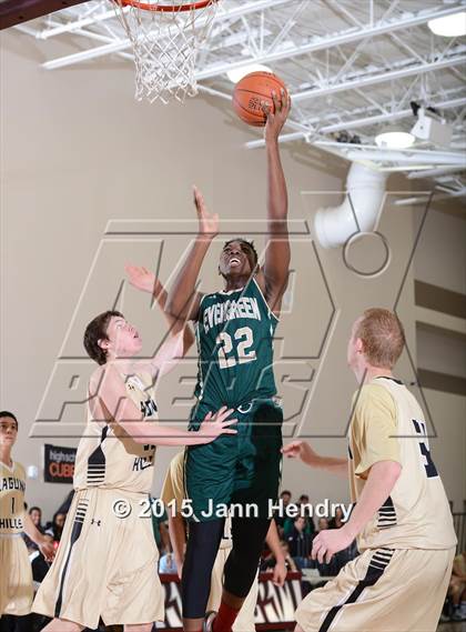 Thumbnail 2 in Laguna Hills vs. Evergreen (MaxPreps Holiday Classic) photogallery.