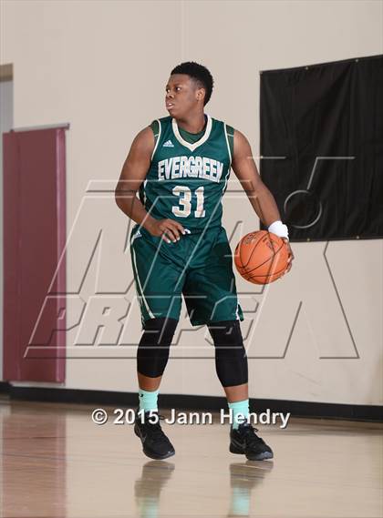 Thumbnail 1 in Laguna Hills vs. Evergreen (MaxPreps Holiday Classic) photogallery.