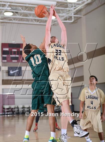 Thumbnail 1 in Laguna Hills vs. Evergreen (MaxPreps Holiday Classic) photogallery.