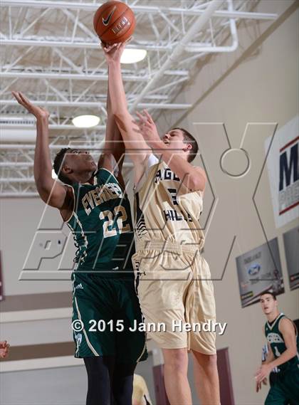 Thumbnail 1 in Laguna Hills vs. Evergreen (MaxPreps Holiday Classic) photogallery.