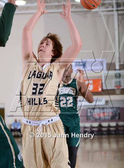 Thumbnail 1 in Laguna Hills vs. Evergreen (MaxPreps Holiday Classic) photogallery.