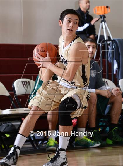 Thumbnail 2 in Laguna Hills vs. Evergreen (MaxPreps Holiday Classic) photogallery.