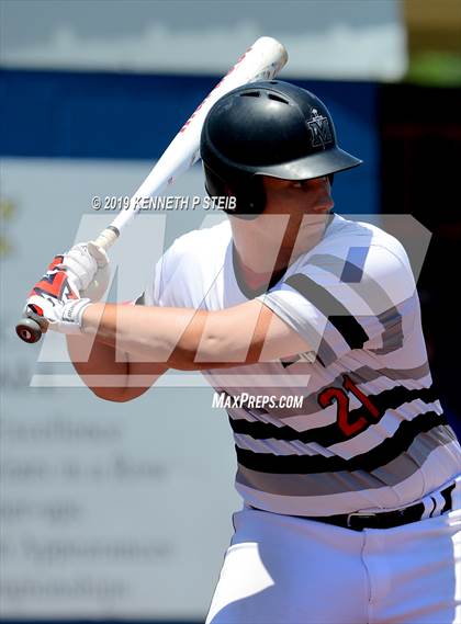 Thumbnail 3 in St. Michael @ St. Charles Catholic (LHSAA Division II Regional Playoff) photogallery.