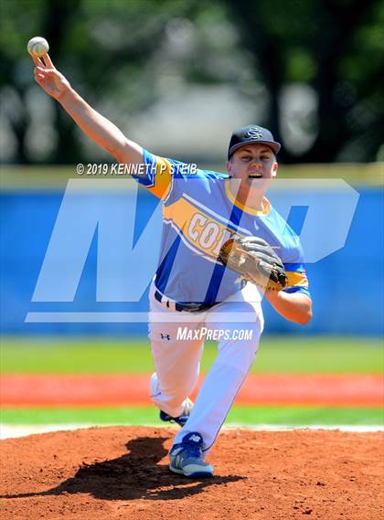 Thumbnail 2 in St. Michael @ St. Charles Catholic (LHSAA Division II Regional Playoff) photogallery.