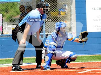 Thumbnail 3 in St. Michael @ St. Charles Catholic (LHSAA Division II Regional Playoff) photogallery.