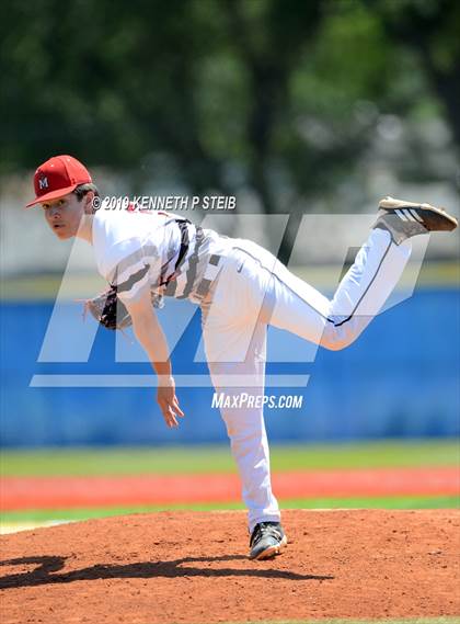 Thumbnail 2 in St. Michael @ St. Charles Catholic (LHSAA Division II Regional Playoff) photogallery.