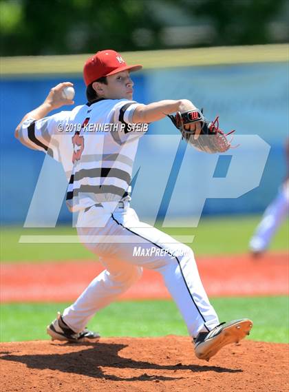 Thumbnail 3 in St. Michael @ St. Charles Catholic (LHSAA Division II Regional Playoff) photogallery.
