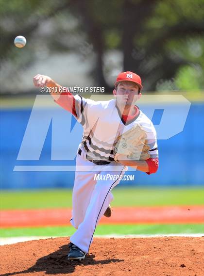 Thumbnail 3 in St. Michael @ St. Charles Catholic (LHSAA Division II Regional Playoff) photogallery.