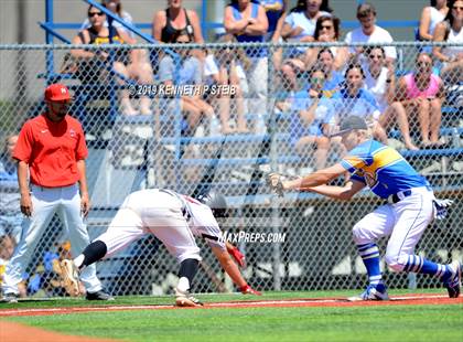 Thumbnail 1 in St. Michael @ St. Charles Catholic (LHSAA Division II Regional Playoff) photogallery.