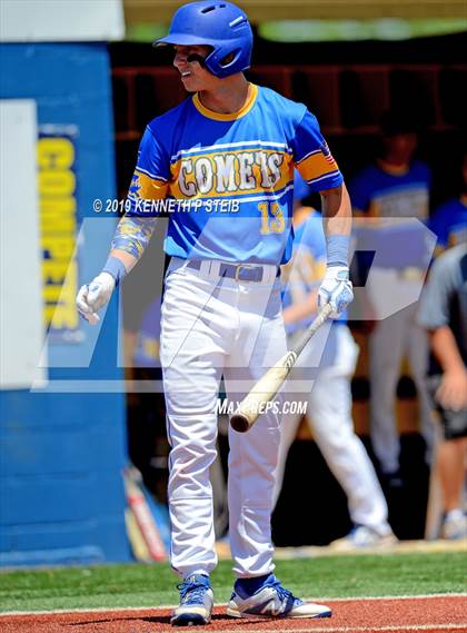 Thumbnail 3 in St. Michael @ St. Charles Catholic (LHSAA Division II Regional Playoff) photogallery.