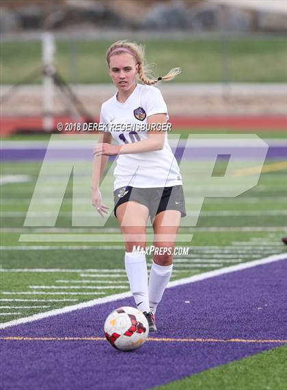 Thumbnail 2 in Holy Family vs. Mead photogallery.