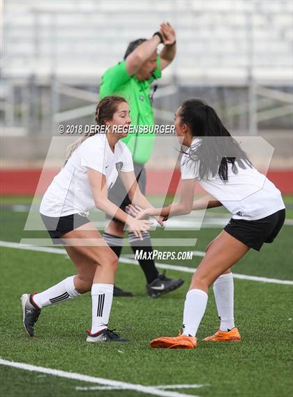 Thumbnail 3 in Holy Family vs. Mead photogallery.