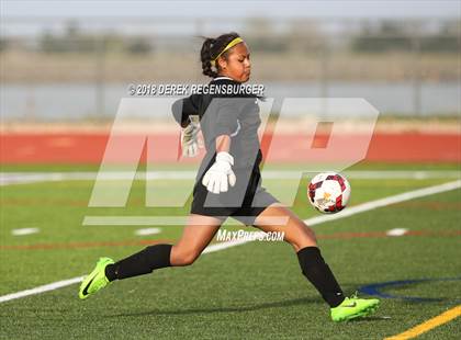 Thumbnail 2 in Holy Family vs. Mead photogallery.