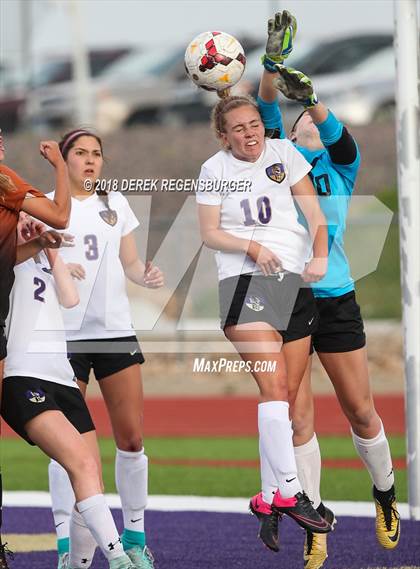 Thumbnail 2 in Holy Family vs. Mead photogallery.