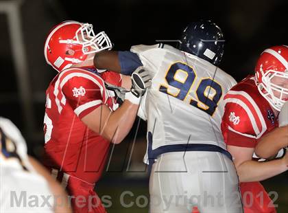Thumbnail 1 in Mater Dei vs. Santa Monica photogallery.