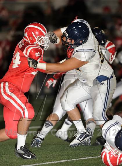 Thumbnail 3 in Mater Dei vs. Santa Monica photogallery.