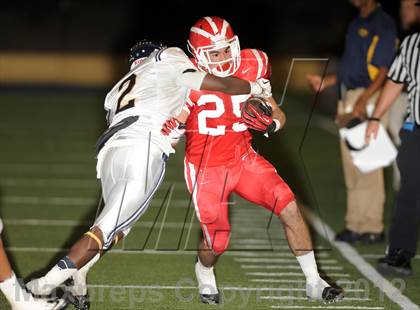 Thumbnail 2 in Mater Dei vs. Santa Monica photogallery.
