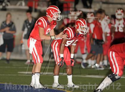 Thumbnail 3 in Mater Dei vs. Santa Monica photogallery.