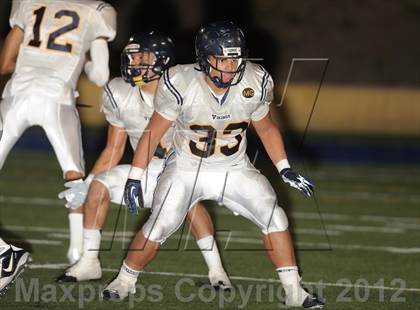 Thumbnail 2 in Mater Dei vs. Santa Monica photogallery.