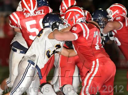 Thumbnail 3 in Mater Dei vs. Santa Monica photogallery.