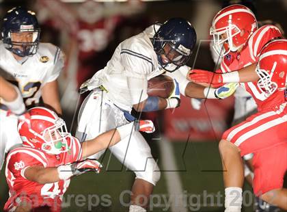 Thumbnail 2 in Mater Dei vs. Santa Monica photogallery.