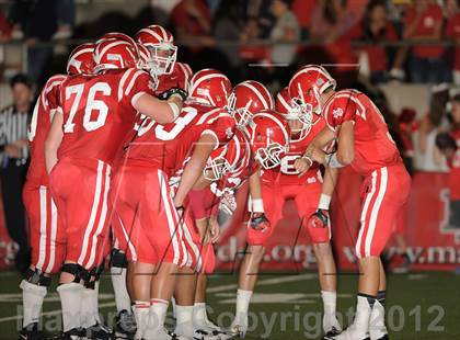 Thumbnail 1 in Mater Dei vs. Santa Monica photogallery.