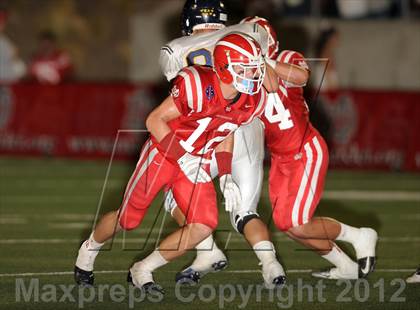 Thumbnail 3 in Mater Dei vs. Santa Monica photogallery.