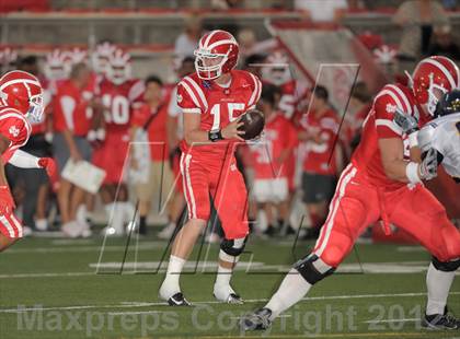 Thumbnail 1 in Mater Dei vs. Santa Monica photogallery.