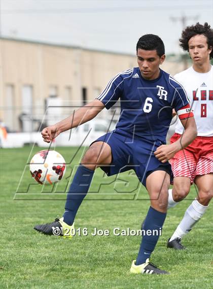 Thumbnail 2 in Lee [Robert E.] vs Roosevelt [Theodore] (Blossom Athletic Center) photogallery.