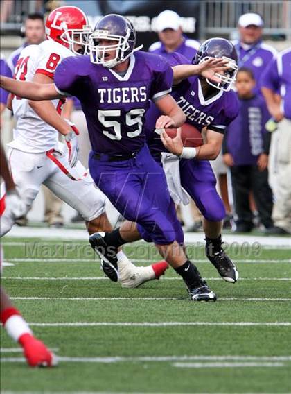 Thumbnail 1 in Lutheran vs. Pickerington Central (Kirk Herbstreit Varsity Football Series) photogallery.