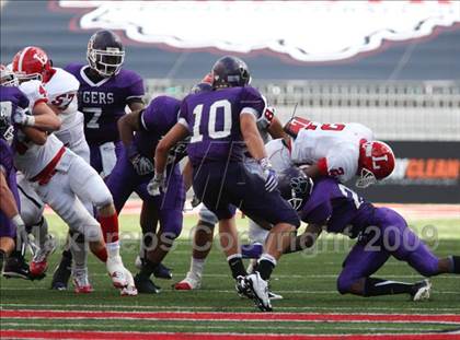 Thumbnail 2 in Lutheran vs. Pickerington Central (Kirk Herbstreit Varsity Football Series) photogallery.