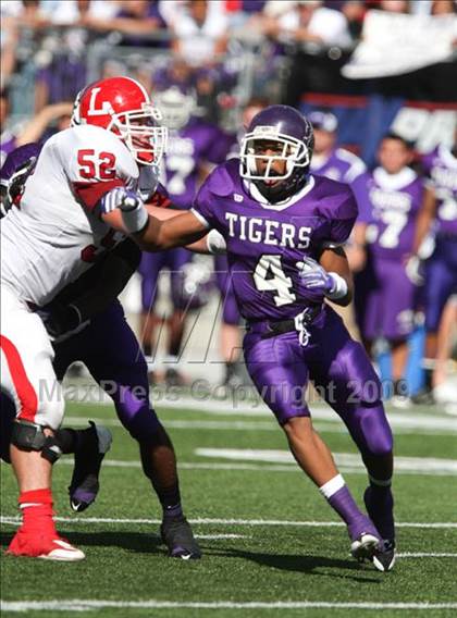 Thumbnail 1 in Lutheran vs. Pickerington Central (Kirk Herbstreit Varsity Football Series) photogallery.