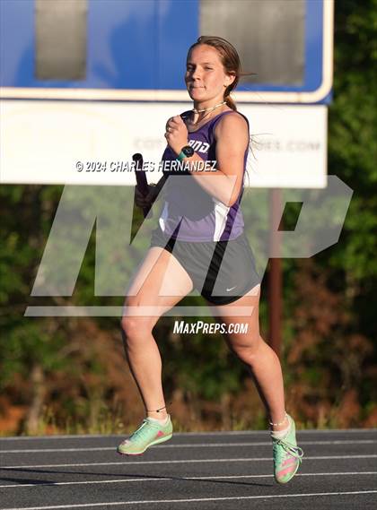 Thumbnail 2 in Battle of the Brazos (4X400M) photogallery.