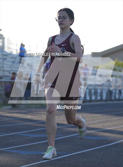 Thumbnail 1 in Battle of the Brazos (4X400M) photogallery.