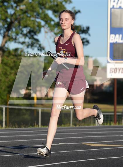 Thumbnail 1 in Battle of the Brazos (4X400M) photogallery.