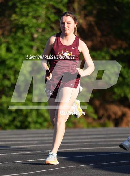 Thumbnail 2 in Battle of the Brazos (4X400M) photogallery.