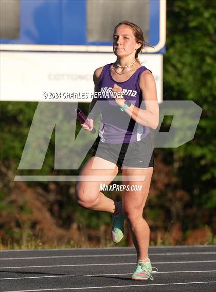 Thumbnail 1 in Battle of the Brazos (4X400M) photogallery.