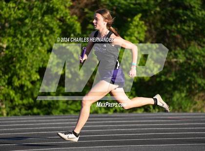 Thumbnail 2 in Battle of the Brazos (4X400M) photogallery.
