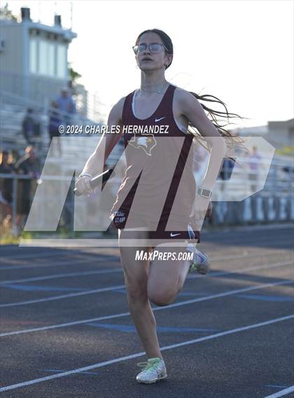Thumbnail 2 in Battle of the Brazos (4X400M) photogallery.