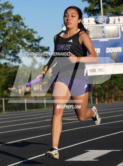 Thumbnail 3 in Battle of the Brazos (4X400M) photogallery.