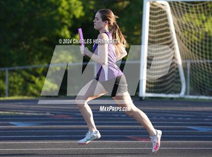 Thumbnail 1 in Battle of the Brazos (4X400M) photogallery.