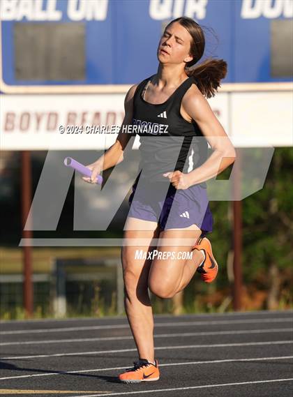 Thumbnail 1 in Battle of the Brazos (4X400M) photogallery.